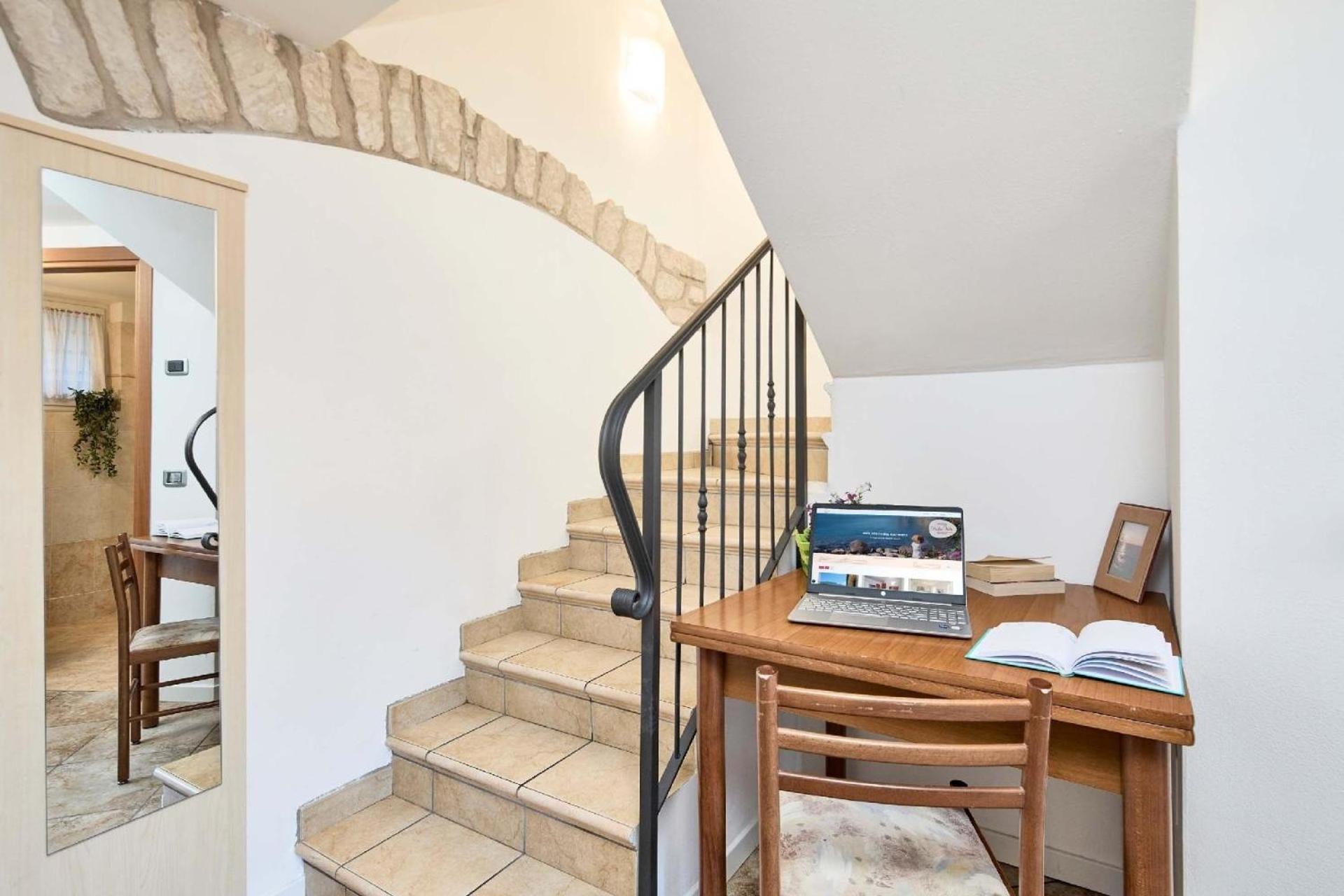Holiday home Mit 3 Schlafzimmern, Balkonen Und Innenhof *